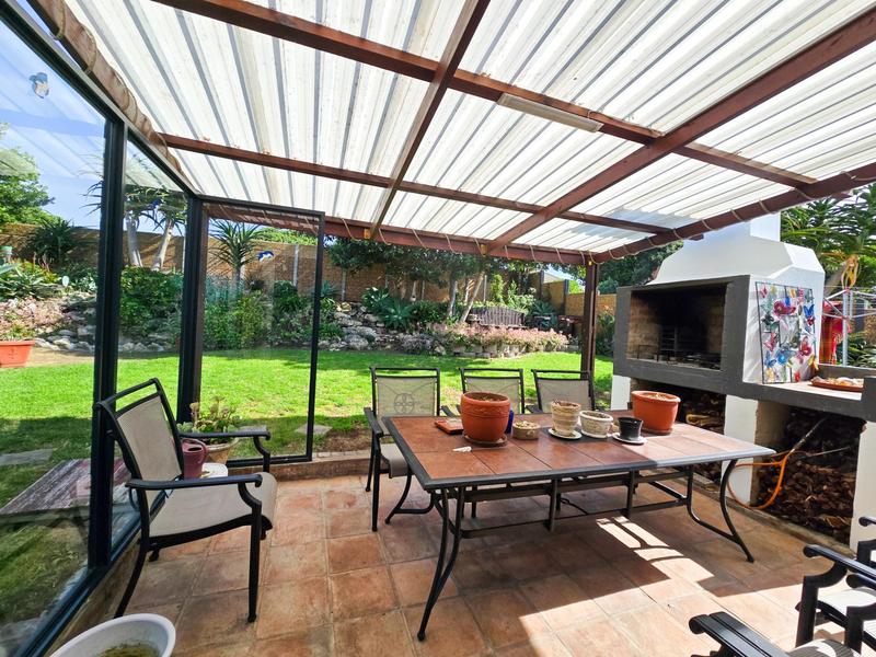 3 Bedroom Property for Sale in Stilbaai Wes Western Cape